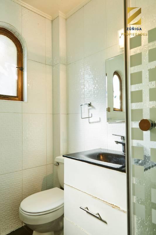 CASA EN VENTA LA REINA - 12