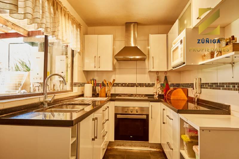 CASA EN VENTA LA REINA - 3