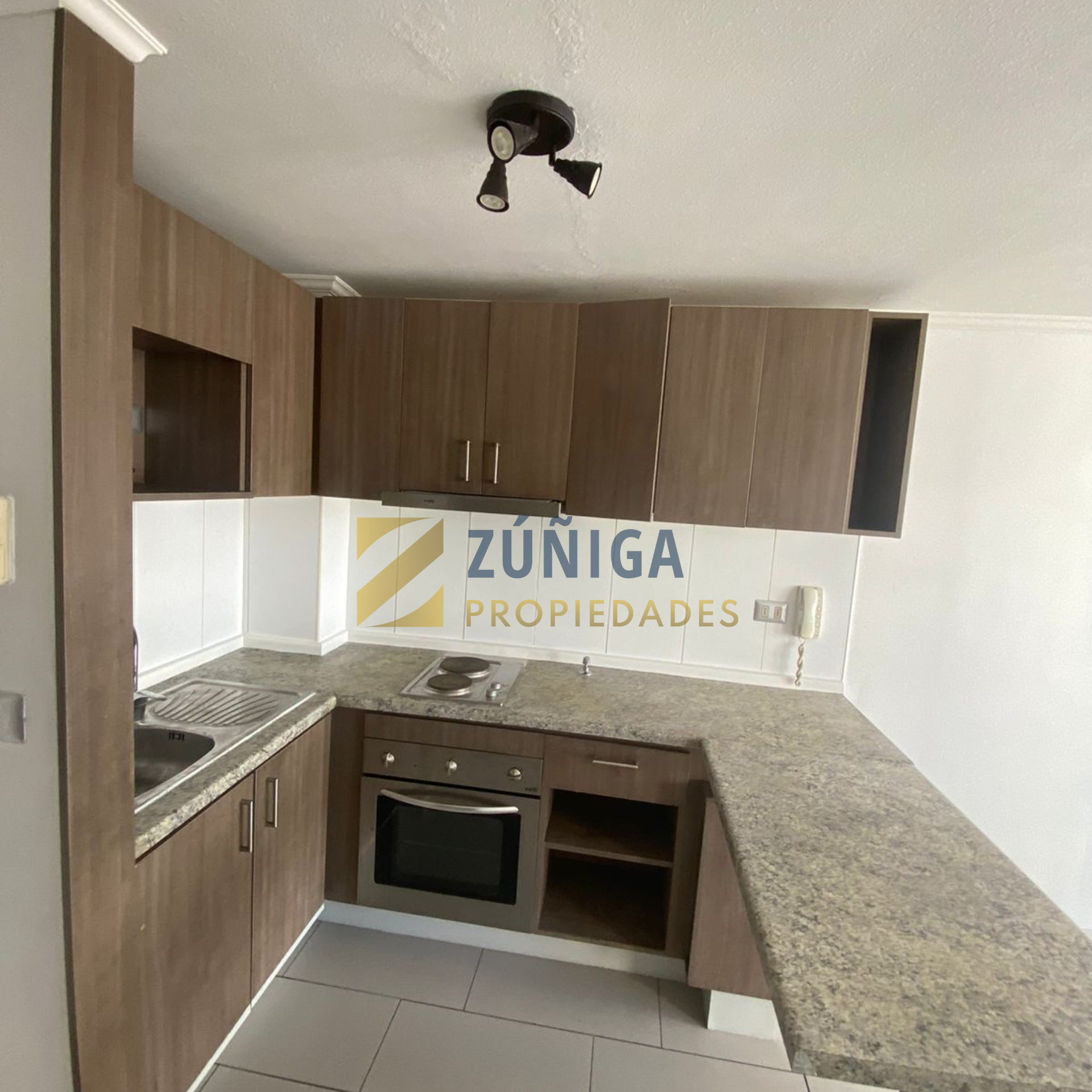 Luminoso Departamento En Arriendo Metro Ecuador - 1