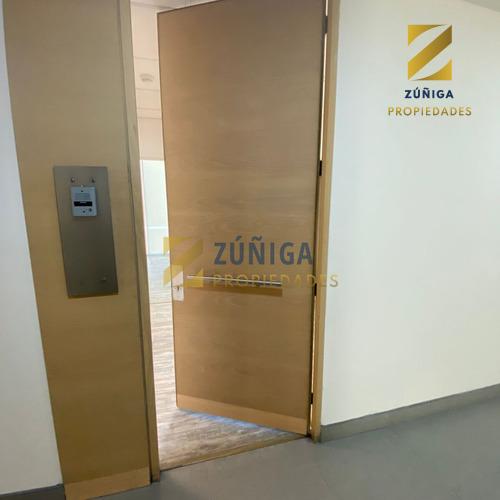 Se Arrienda Oficina Amplia Y Luminosa En Las Condes - 2