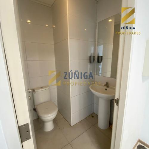 Se Arrienda Oficina Amplia Y Luminosa En Las Condes - 17